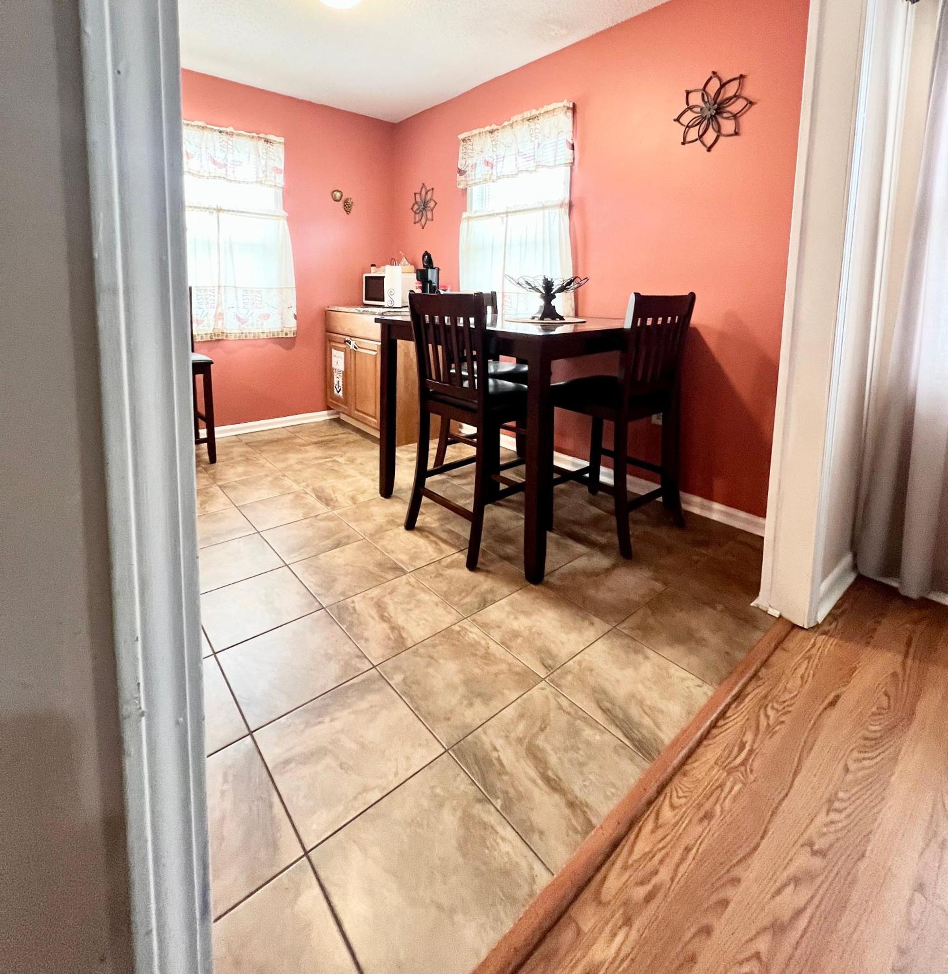 A Cozy Spot On Montague Villa Charleston Bagian luar foto